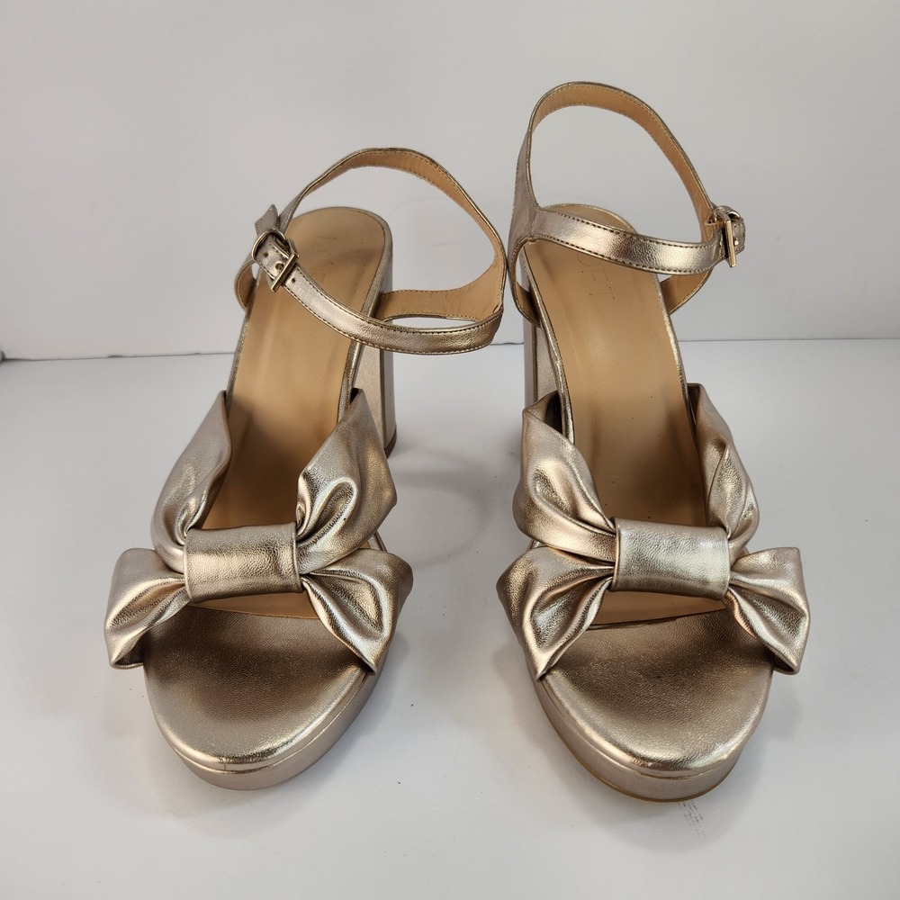 LOFT Women's 8.5M Gold Metallic Bow Platform Heels Ankle Strap Sandals Party - Picture 5 of 7